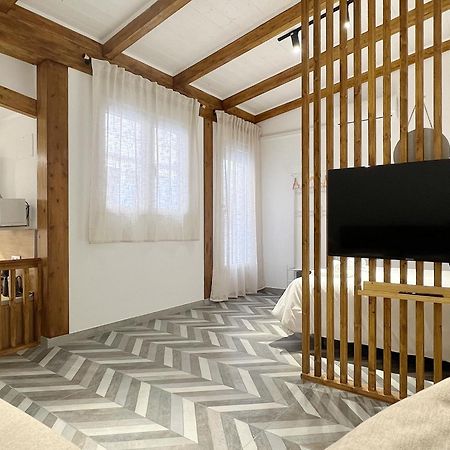 Encantador Apartamento Vigas De Madera Valencia Buitenkant foto